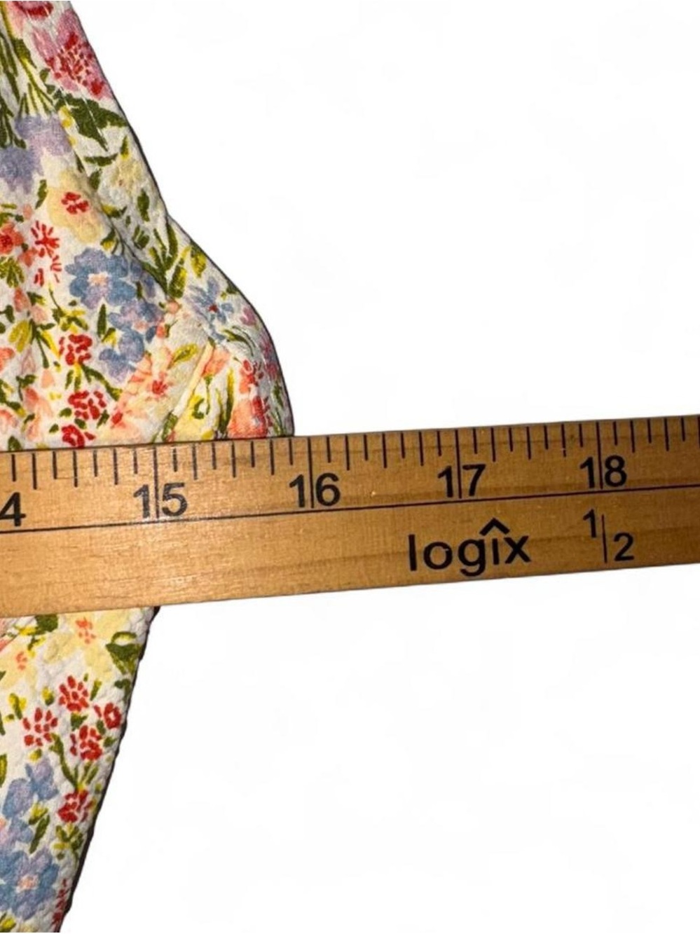 Old Navy Cream Floral One-Piece Swimsuit - Picture 6 of 9
